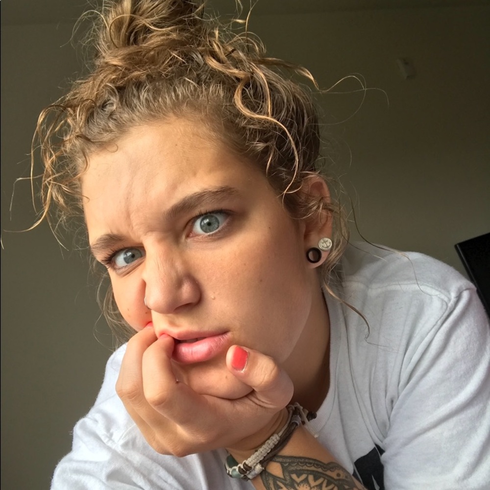 Meet your Posher, Rae